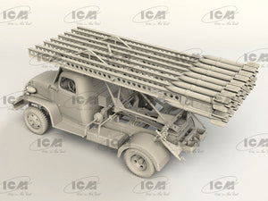ICM 35596 BM-13-16 on G7107 chassis with Soviet crew 1/35 – image 5