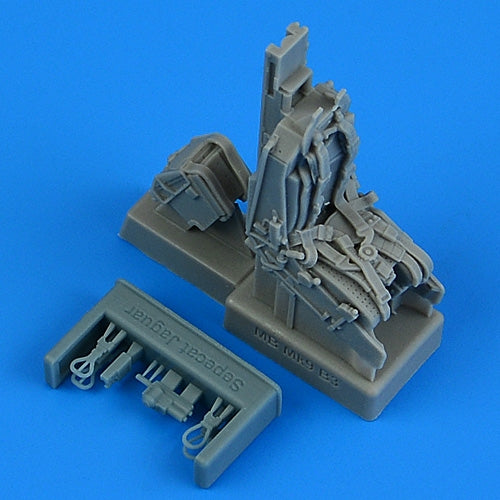 QuickBoost QB49216 Sepecat Jaguar GR.1A ejection seat with safety belts for AIRFIX 1/48