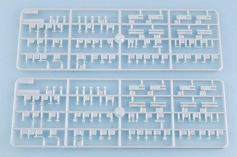 Trumpeter 05722 Russian Navy Marshal Ustinov 1/700 – zdjęcie 8