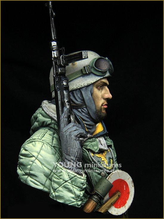 Young Miniatures YM1874 German Fallschirmjäger Eastfront 1943 1/10 – zdjęcie 7