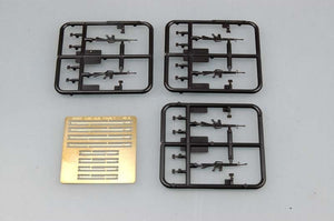Trumpeter 00502 American machine gun AR15/M16/M4 FAMILY M16-A2 1/35 – image 2