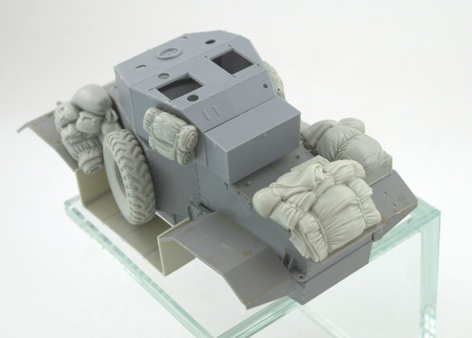 Panzer Art RE35-725 AEC Mk.III Stowage set 1/35 – image 3