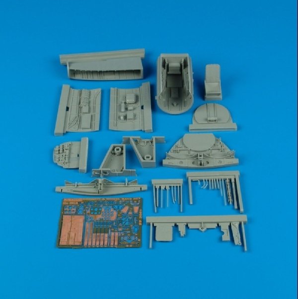 Aires 2069 Me 262A Schwalbe cockpit & wheel bay 1/32 TRUMPETER