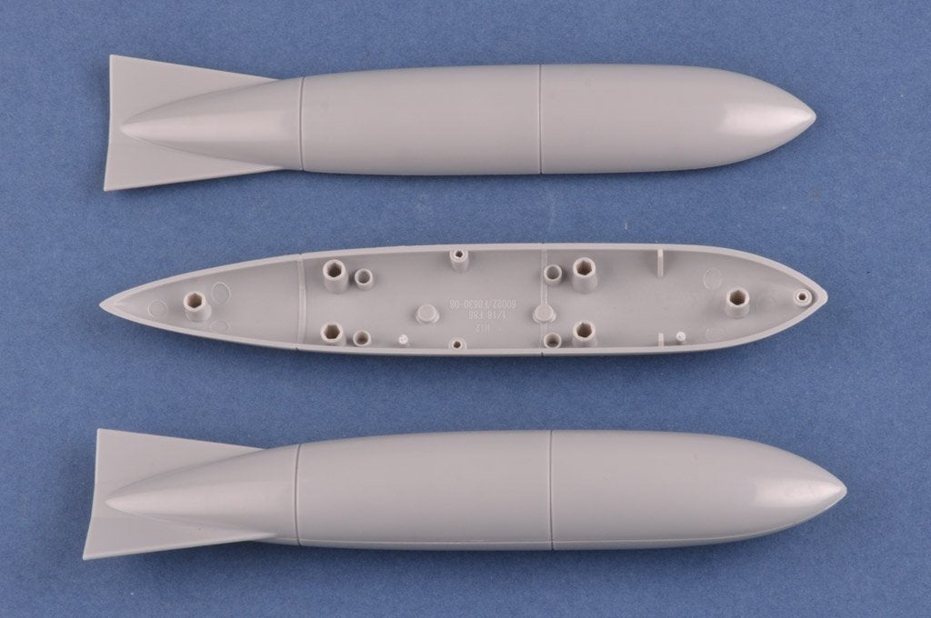 Hobby Boss 81808 F-86F-30 Saber 1/18 – image 5