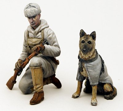 ToRo Model 35F109 Wojna Zimowa - Armia Fińska - Młody Łącznik z Psem / Winter War 1939-40 - Young messenger boy with his dog 1/35 – zdjęcie 4