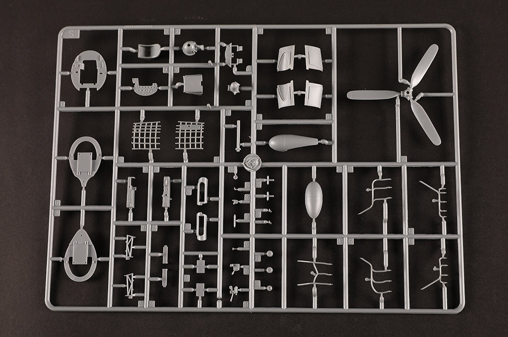Hobby Boss 81788 F4U-1A/2 Corsair (2 in 1) 1/48 – image 8