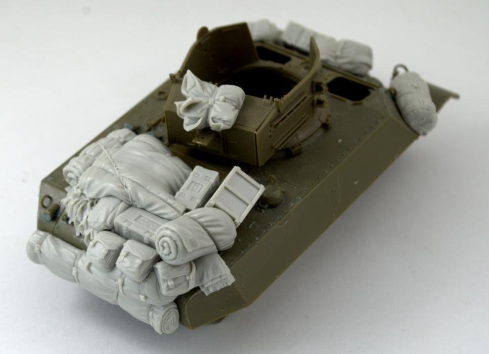 Panzer Art RE35-471 Stowage set for M3A3 “Stuart” V (British Army) 1/35 – immagine 3