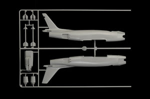 Italeri 2811 North American FJ-2/3 Fury 1/48 – image 7