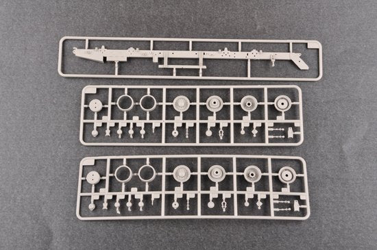 Trumpeter 01021 HEMTT M983 Tracto – zdjęcie 8