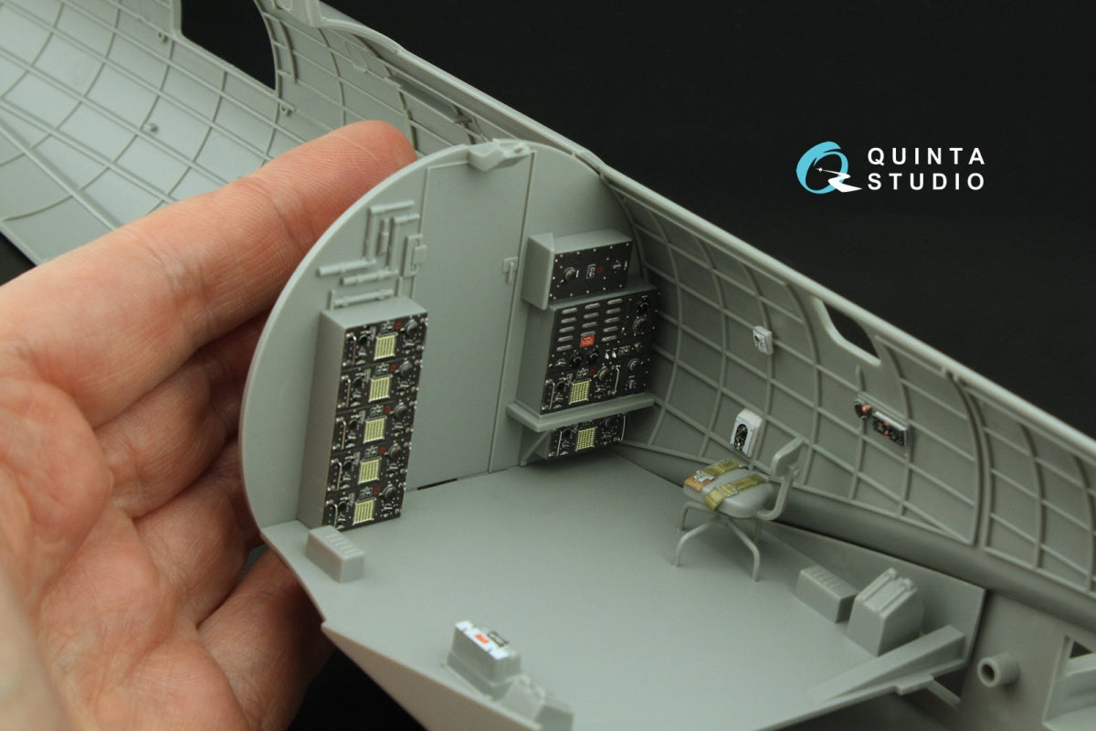 Quinta Studio QD32224 Boeing B-17G Radio operator&amp;#39;s compartment. 3D-Printed colored Interior on decal paper (HK models) 1/32 – image 6