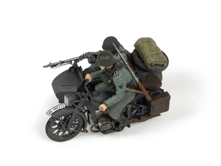 Zvezda 3717 German Motocycle Zündapp K800 with sidecar and crew 1/35 – zdjęcie 4