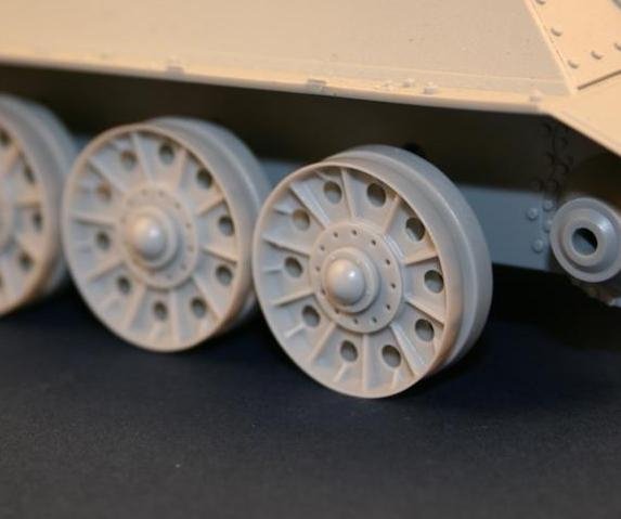 Panzer Art RE35-108 “Stalingrad” type wheels for T-34 tank (early model) 1/35 – image 4