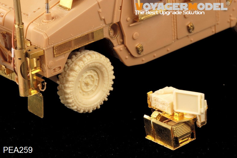 Voyager Model PEA259 US ARMY HUMVEE Blue Force Tracker &amp;amp; SincGar Unit (GP) 1/35 – zdjęcie 2
