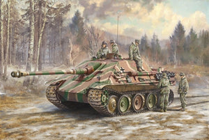 Italeri 6564 Sd.Kfz.173 JAGDPANTHER with winter crew 1/35