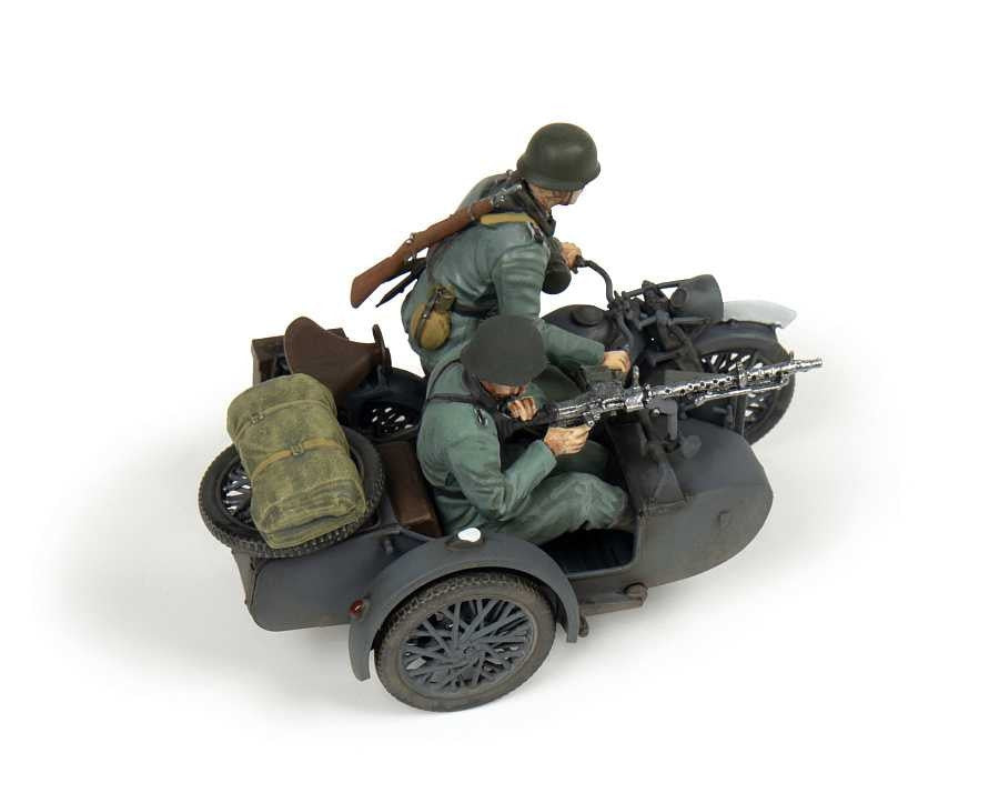 Zvezda 3717 German Motocycle Zündapp K800 with sidecar and crew 1/35 – zdjęcie 3