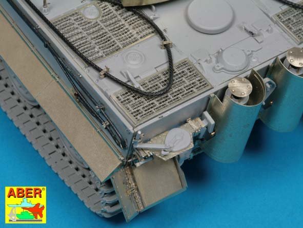 Aber 35K10 Pz.Kpfw. VI Ausf.E (Sd.Kfz.181) Tiger I – Late version (premium set) 1/35 – image 11