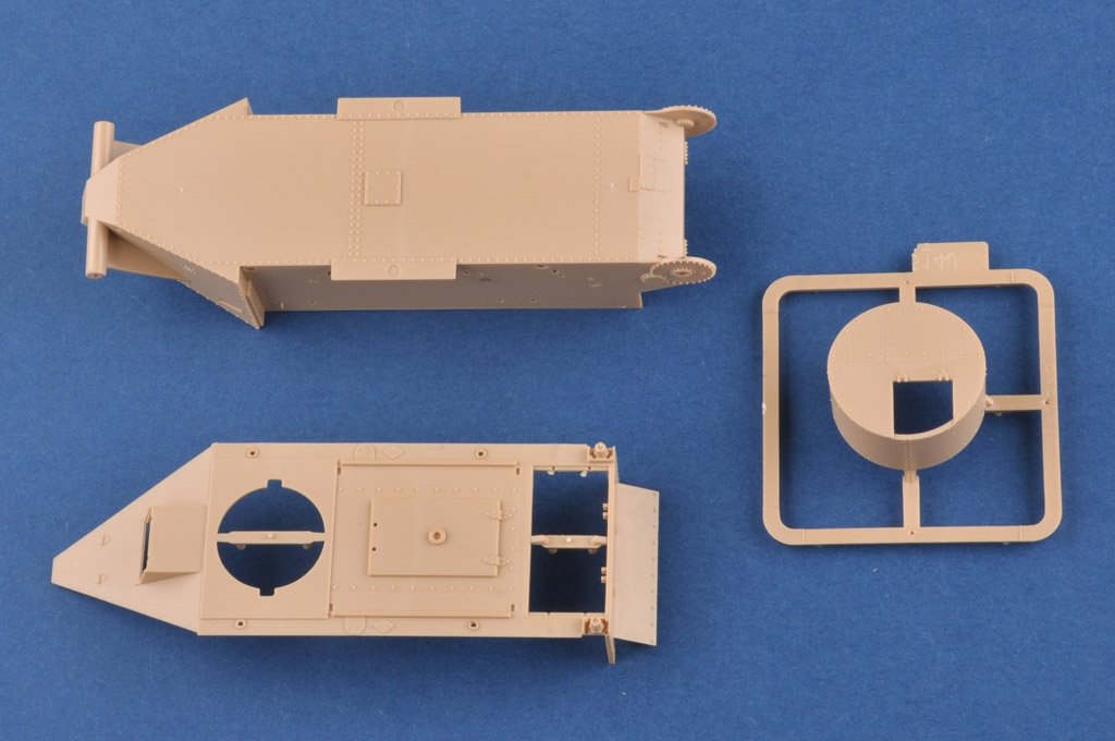 Hobby Boss 84515 Soviet BT-2 Tank (mid) 1/35 – zdjęcie 3