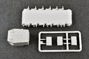 Trumpeter 07162 Russian KV-2 with 107mm zis-6 1/72 – image 4