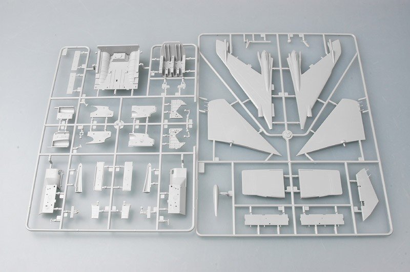 Trumpeter 02835 Su-24M Fencer-D 1/48 – zdjęcie 12
