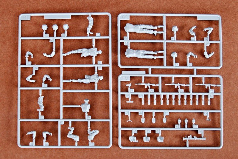 Trumpeter 00327 JGSDF Type 87 Reconnaissance Vehicle 1/35 – zdjęcie 17