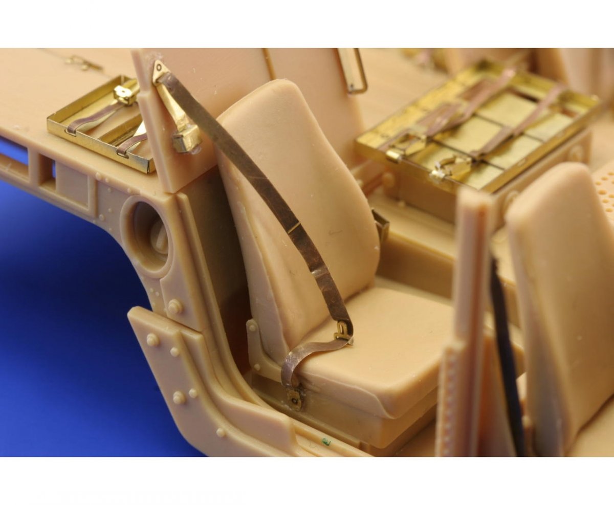 Eduard 36209 M-1151 EAC interior 1/35 Academy – zdjęcie 3