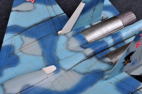 Trumpeter 01667 Russian Su-33 Flanker D – zdjęcie 8
