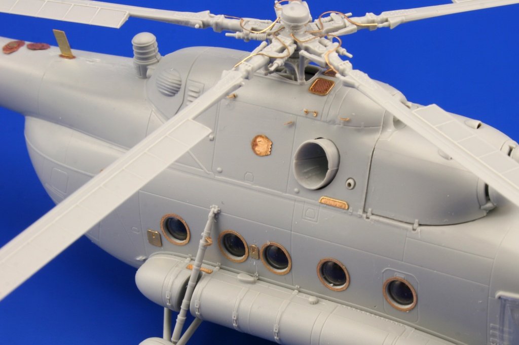 Eduard 72491 Mi-8 Hip exterior 1/72 HOBBY BOSS – image 4