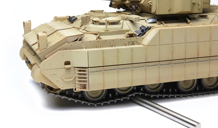 Meng Model SS-004 U.S.Infantry Fighting Vehicle M2A3 Bradley w/BUSK 1/35 – zdjęcie 13