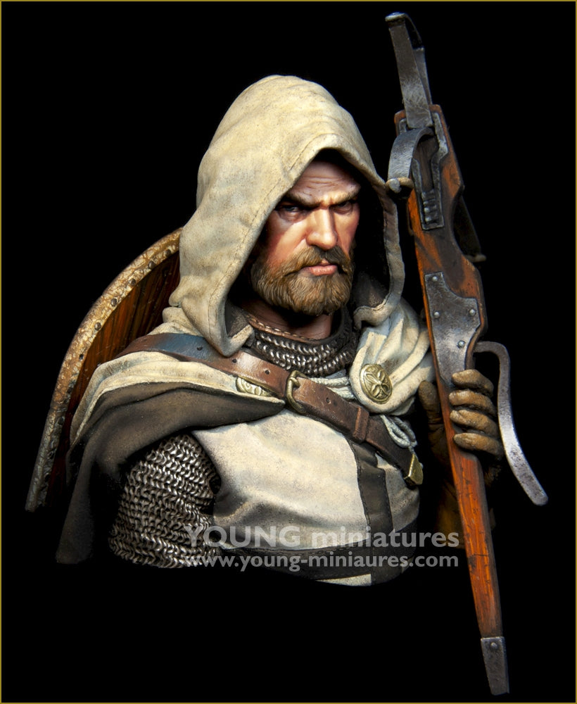 Young Miniatures YH1874 Teutonic Knight with Crossbow 1/10