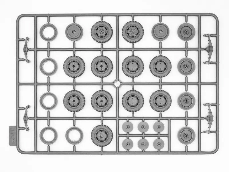ICM 35493 Studebaker US6-U3 in German Service 1/35 – image 6