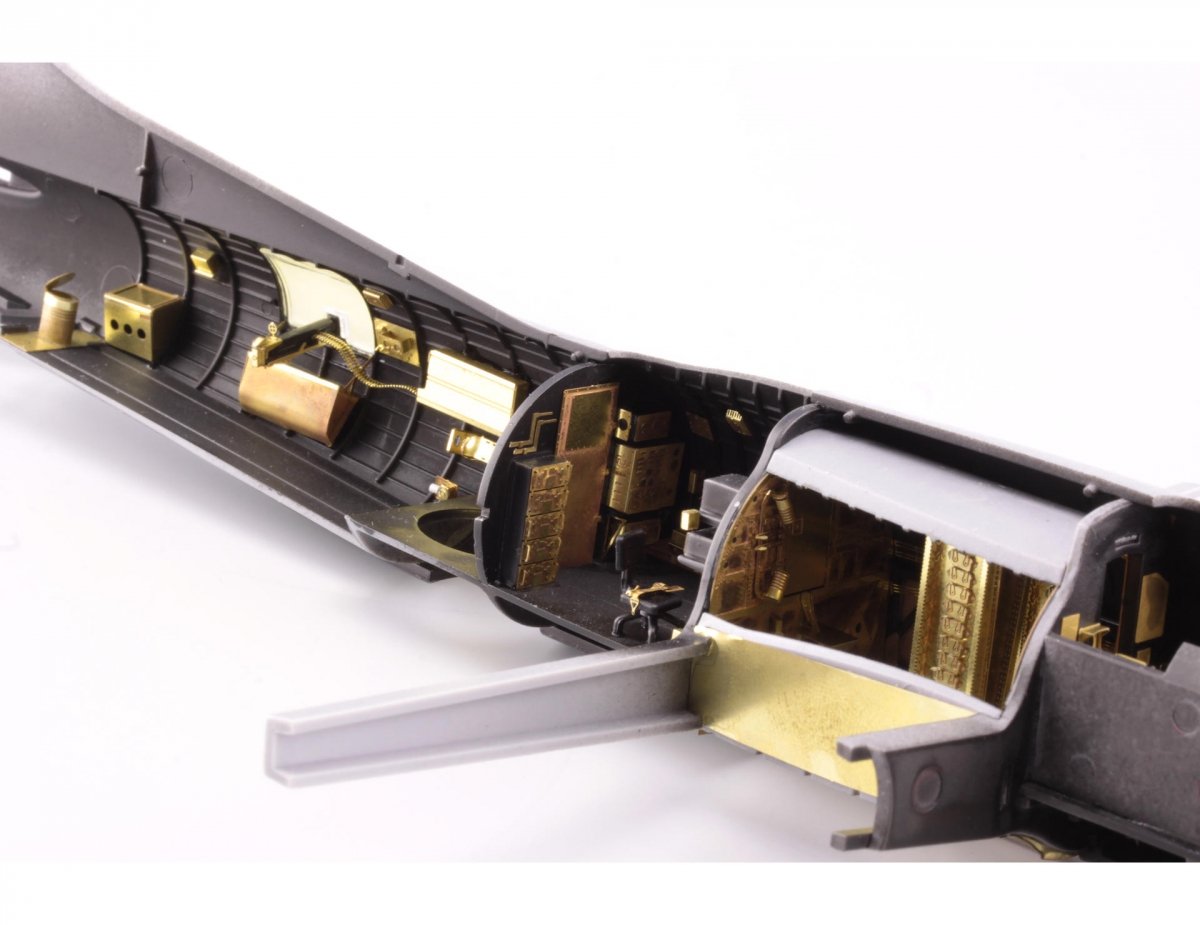 Eduard 73569 B-17G rear interior AIRFIX 1/72 – zdjęcie 6