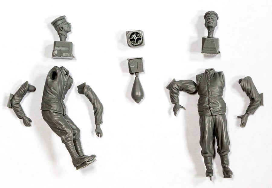 Copper State Models F32-005 German aerodrome personnel bomb loading 1/32 – zdjęcie 5