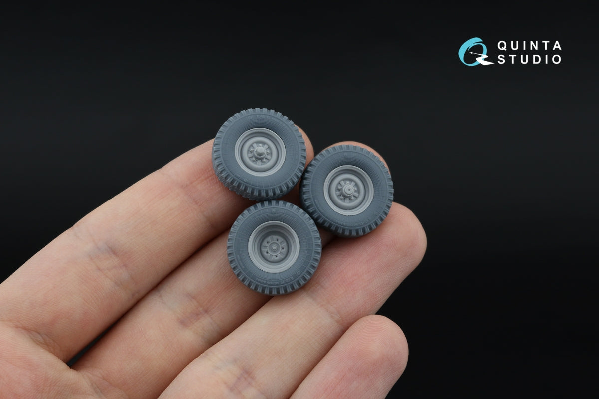 Quinta Studio QT43001 UAZ-469 Family tire set (Zvezda) 1/43 – image 8