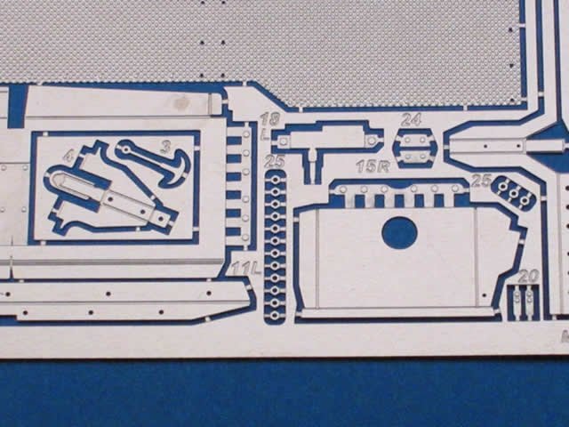 Aber 35198 German anti-tank self proppeled gun Sturmgeschütz III, Ausf.B (Sd.Kfz. 142) - vol. 2 - additional set - fenders 1/35 – zdjęcie 2