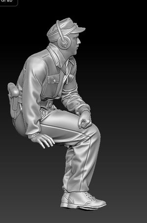 Glowel Miniatures 35011 WSS King Tiger crew 1/35 – image 4