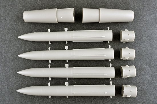 Trumpeter 09521 Russian S-300V 9A85 SAM 1/35 – image 16
