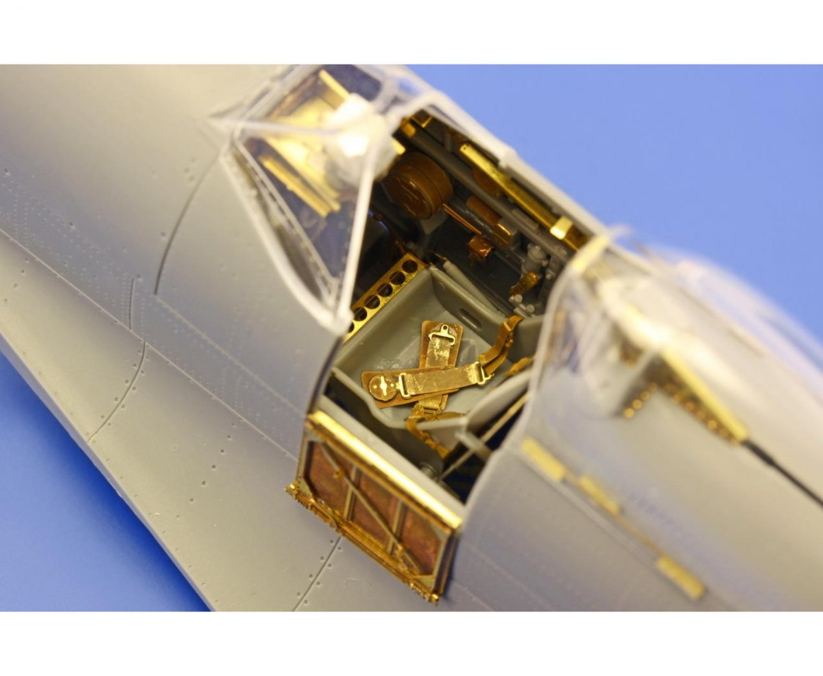 Eduard 32722 Spitfire Mk. XVIe seatbelts Tamiya 1/32 – image 3