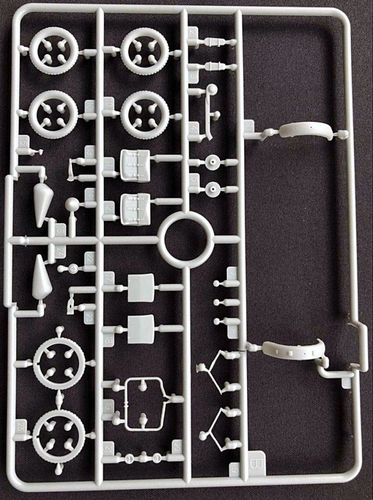 Thunder Model 35003 US Military Motorcycle Indian 741B 1/35 – zdjęcie 9