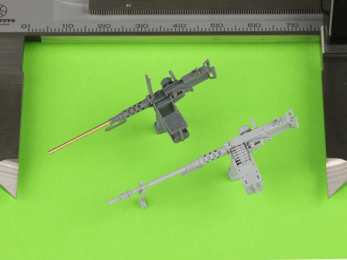 Master GM-35-063 Browning M2HB .50 cal (12.7mm) - machine gun with tank mount - WWII period (early M23 cradle with early ammo rack) 1/35 – image 3