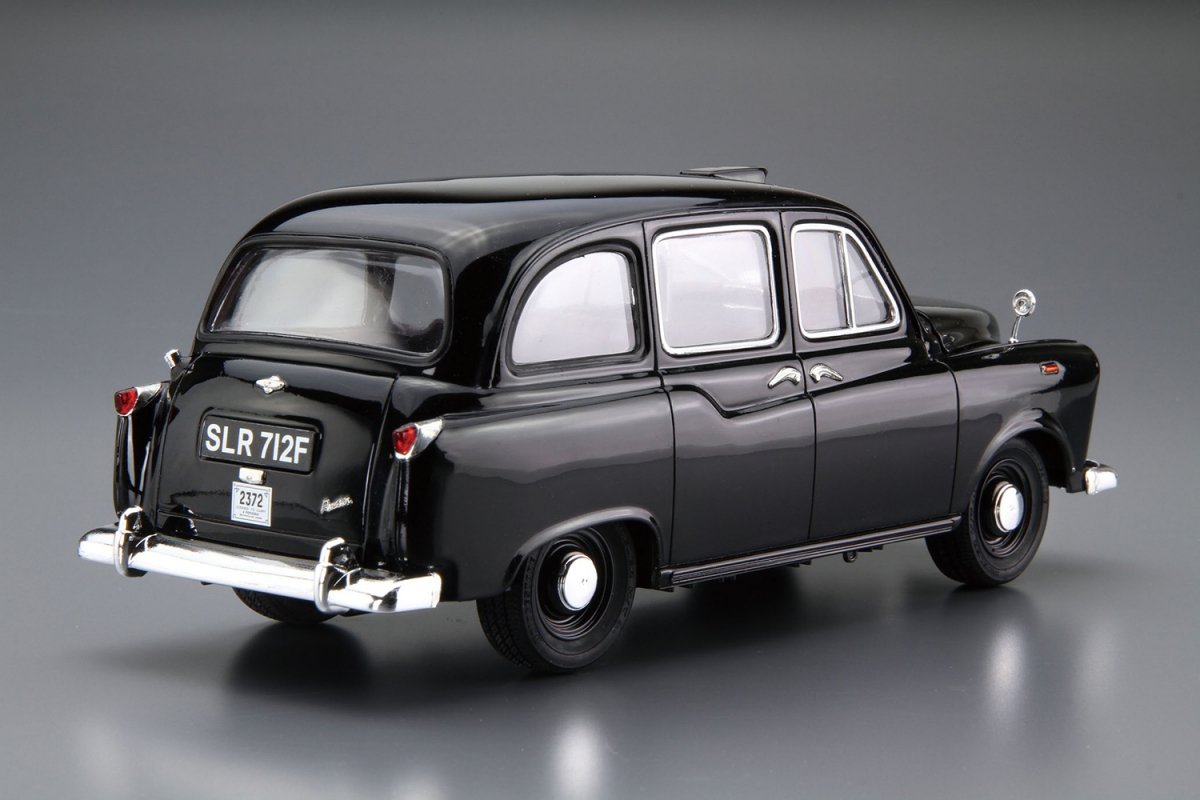 Aoshima 05487 FX-4 London Black Cab 68 1/24 – image 3