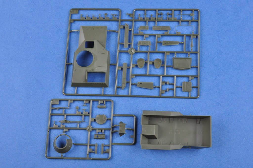 Hobby Boss 83826 Russian T-40S Light Tank – image 8