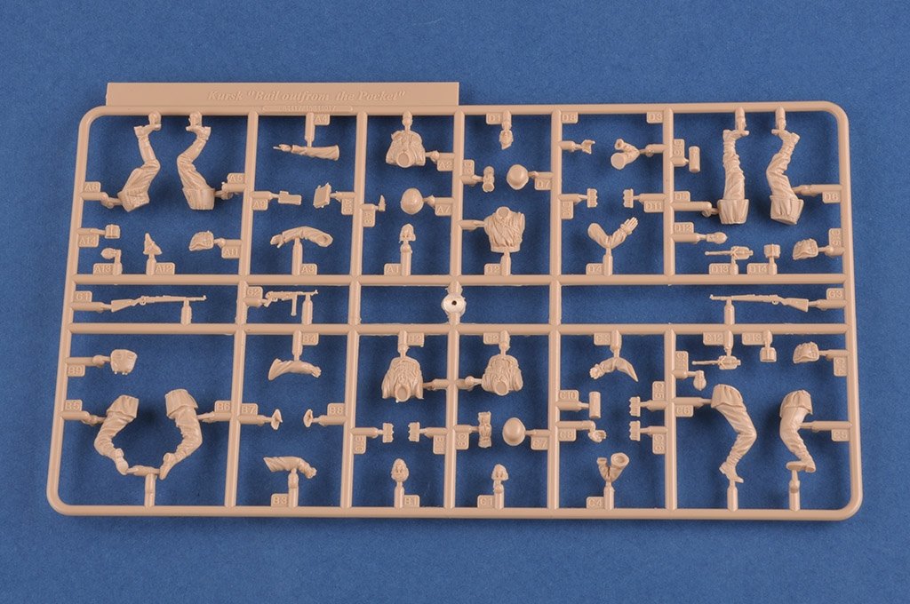 Hobby Boss 84417 Kursk &amp;quot;Bailout from the pocket&amp;quot; 1/35 – zdjęcie 3