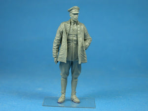 Copper State Models F32-040 Standing German Airman 1/32 – image 2