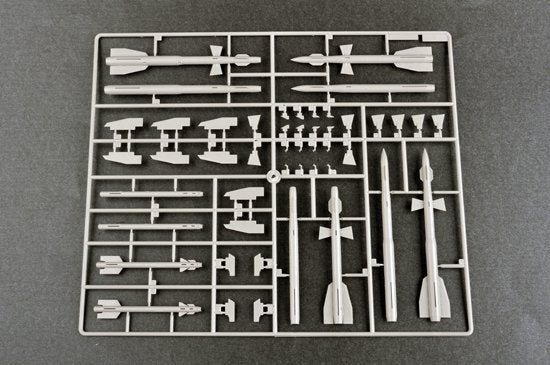 Trumpeter 03226 Russian MIG-29UB Fulcrum 1/32 – zdjęcie 10