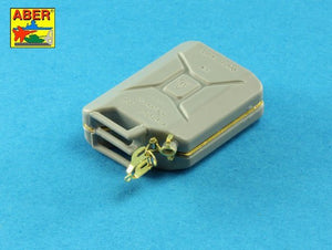 Aber 16158A German WW II 20L Jerry Can closings &amp;amp; 200L fuel drum covers (choice A) 1/16 – zdjęcie 8