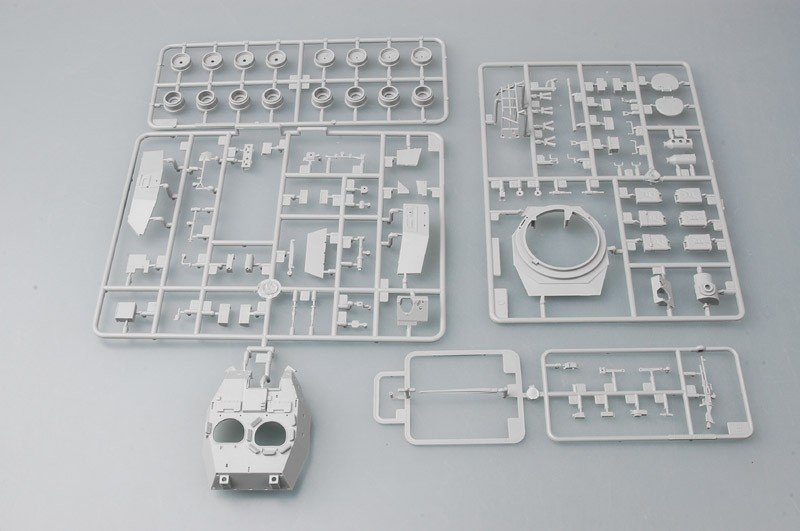 Trumpeter 01521 LAV-A2 8x8 wheeled armoured vehicle 1/35 – zdjęcie 9