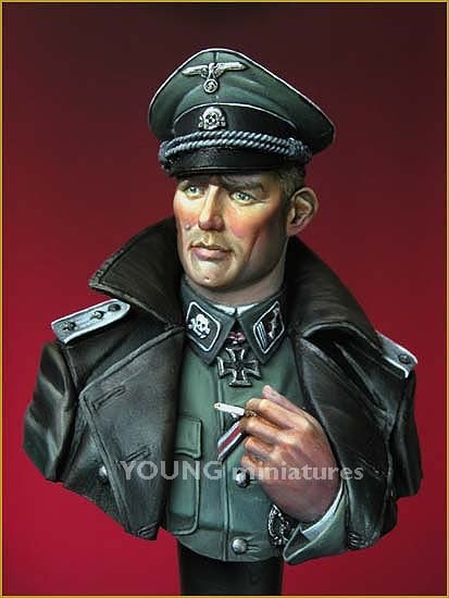 Young Miniatures YM1811 SS TOTENKOPF OFFICER WWII 1/10 – zdjęcie 4