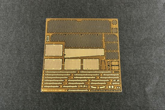 Trumpeter 00926 US M1A1 AIM MBT 1/16 – image 17