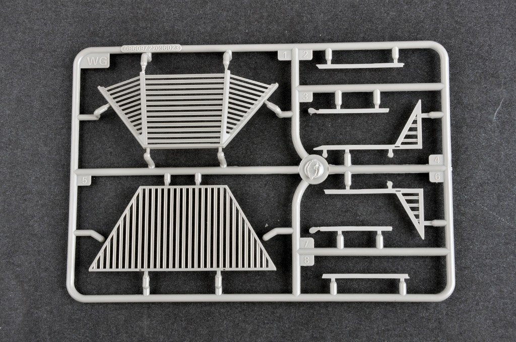 Trumpeter 09610 Russian T-72B3 with 4S24 Soft Case ERA &amp;amp; Grating Armour 1/35 – zdjęcie 19