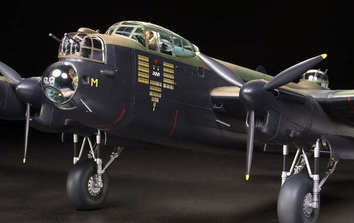 Tamiya 61112 British Lancaster B Mk I/III Model Kit 1/48 – immagine 4